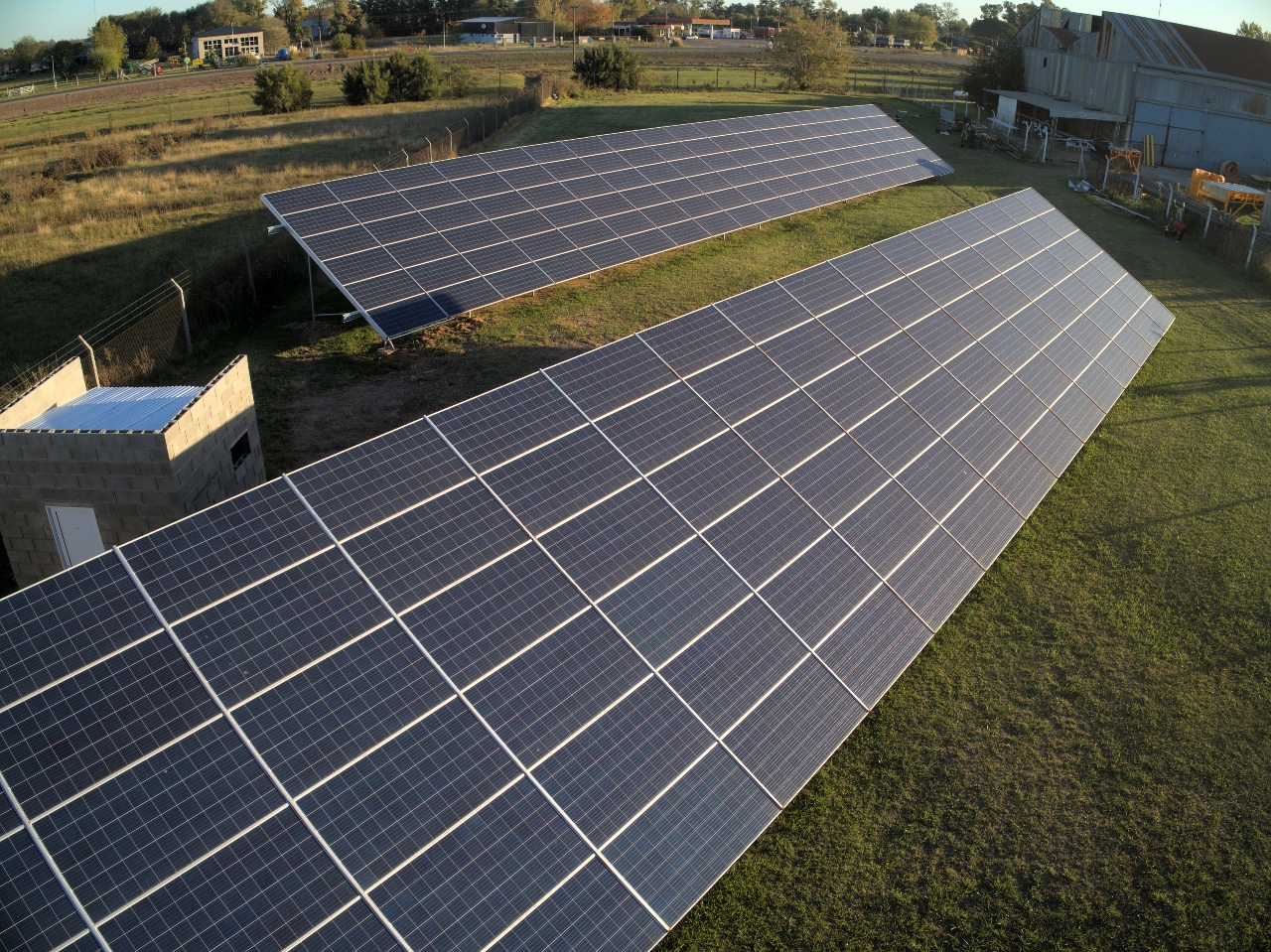 Parque fotovoltaico en Mega